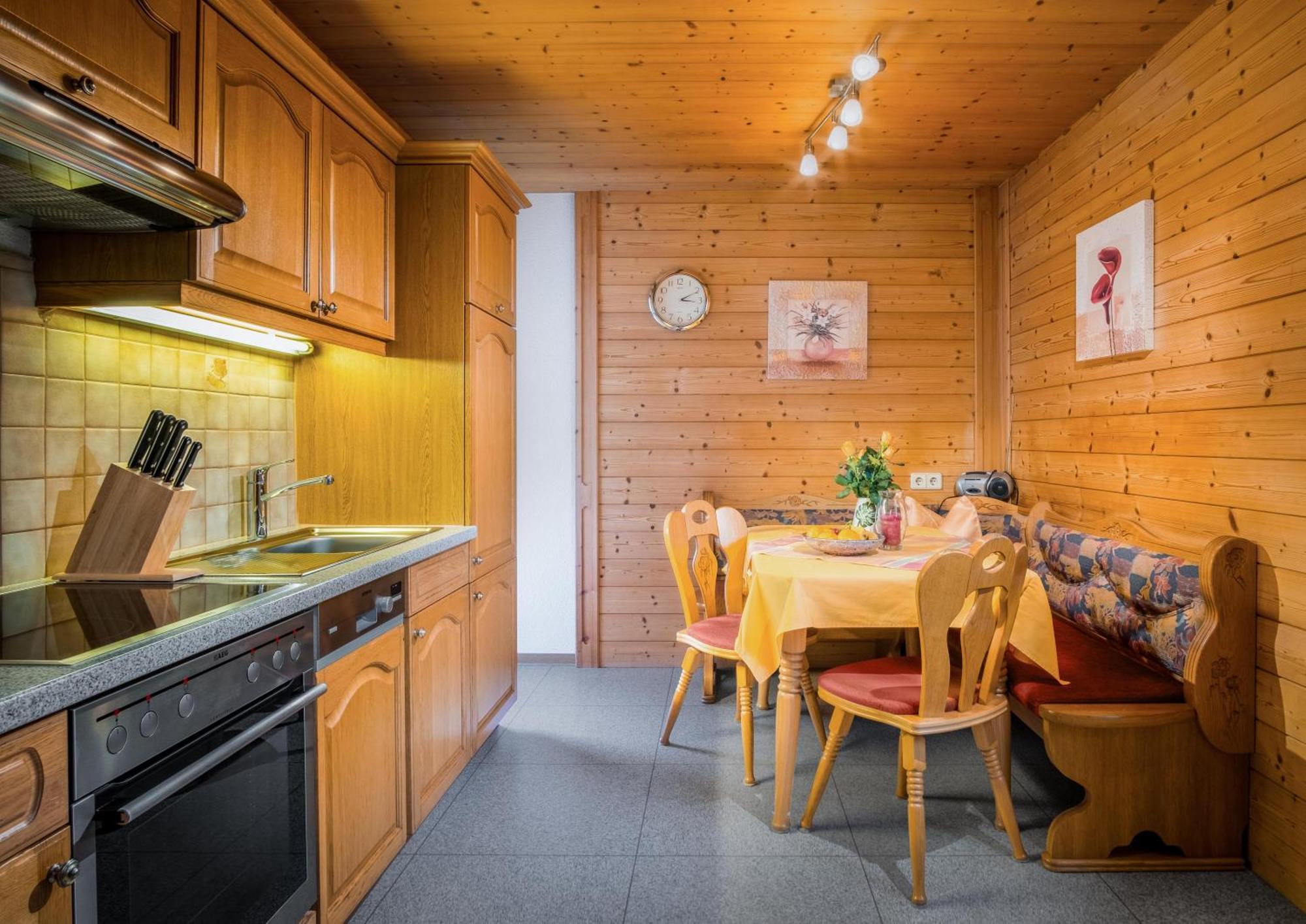 Haus Annemarie Apartments Kartitsch - Hochpustertal Экстерьер фото